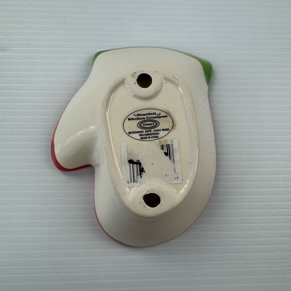 Young’s Heartfelt Kitchen Creations Christmas Mitten Snowflake Dish Ceramic - Picture 4 of 12